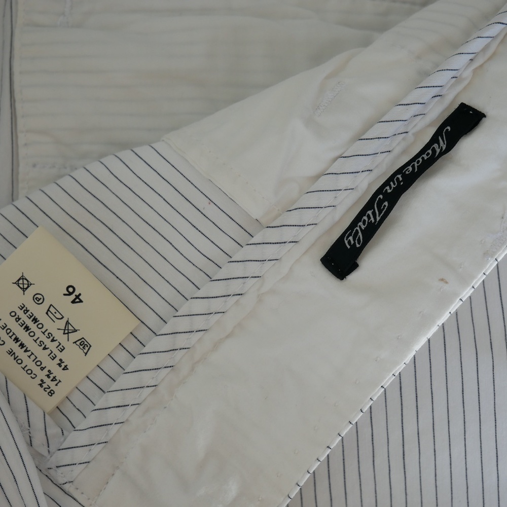Bermuda Shorts - Picture 3 of 3